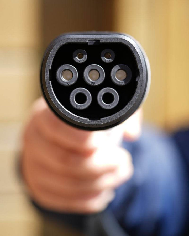 Bright River 11kW 480V 16A Portable Type 2 EV Charger – IP67 Industrial Grade - DriftnDrive